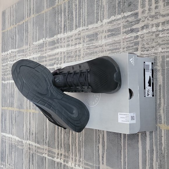 Adidas EQ21 Run Sz: 9.5 - Picture 3 of 4